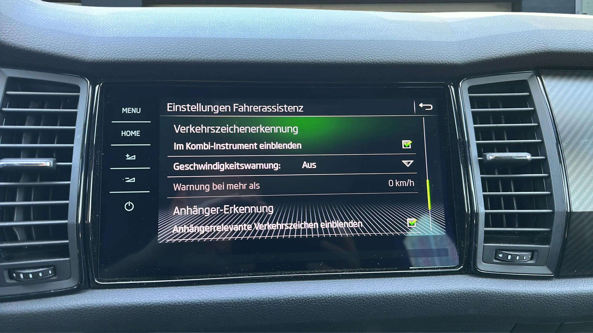 SKODA Kodiaq 2.0 Bi-TDI SCR RS 4x4 DSG mit AHK & Panoramadach-image-18