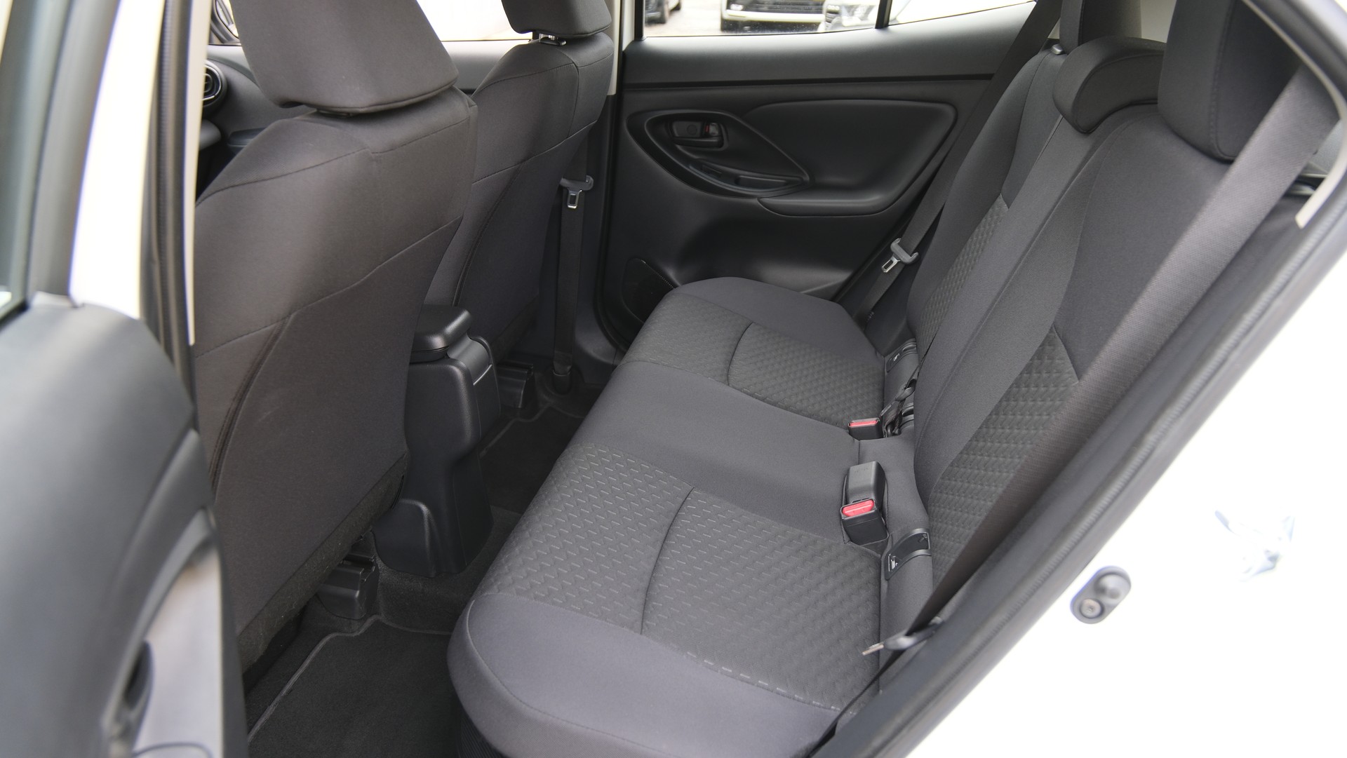 TOYOTA Yaris Cross 1.5 Trend e-CVT-image-21
