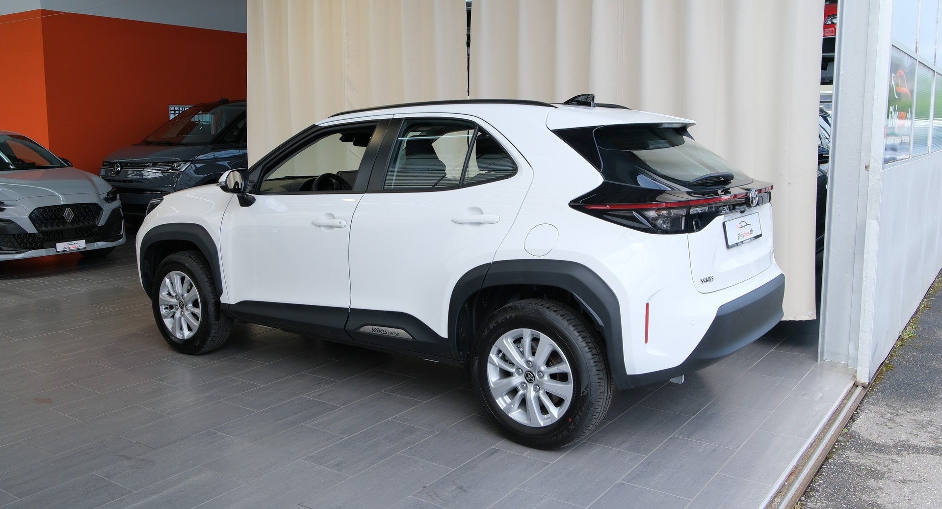 TOYOTA Yaris Cross 1.5 Trend e-CVT-image-9