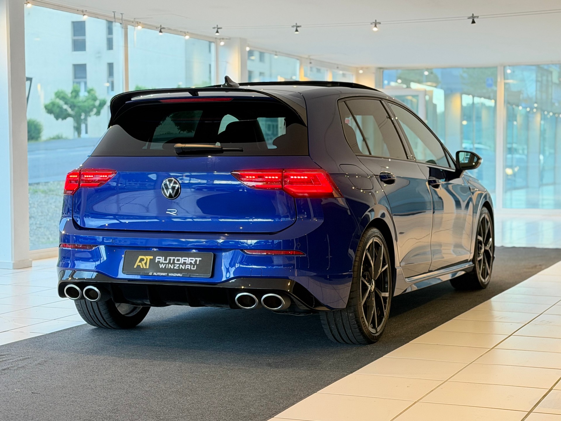 VW Golf 2.0 TSI R DSG 4Motion **Performance Paket**-image-6