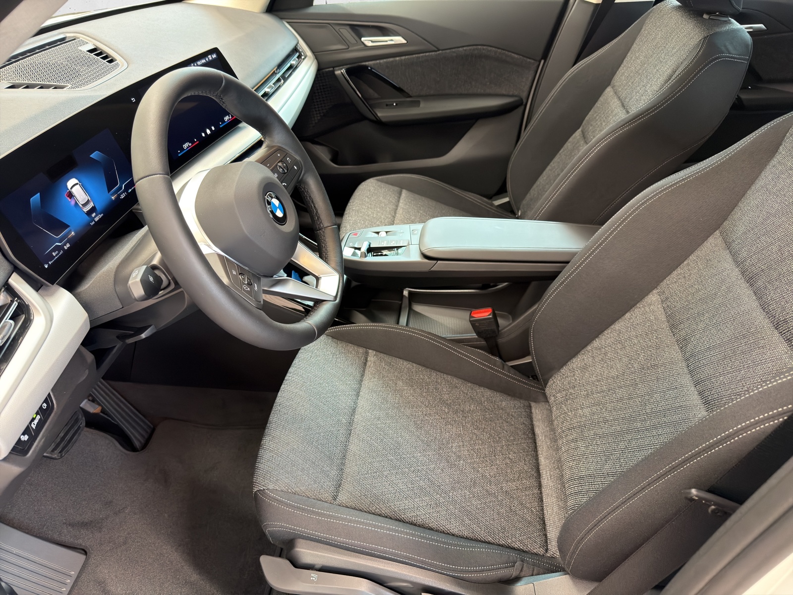 BMW X1 sDrive 18i-image-9