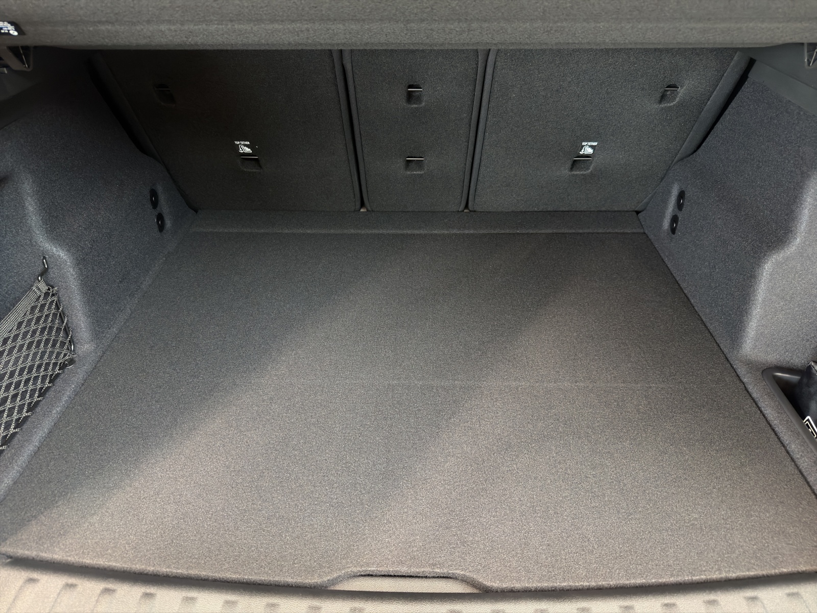 BMW X1 sDrive 18i-image-14