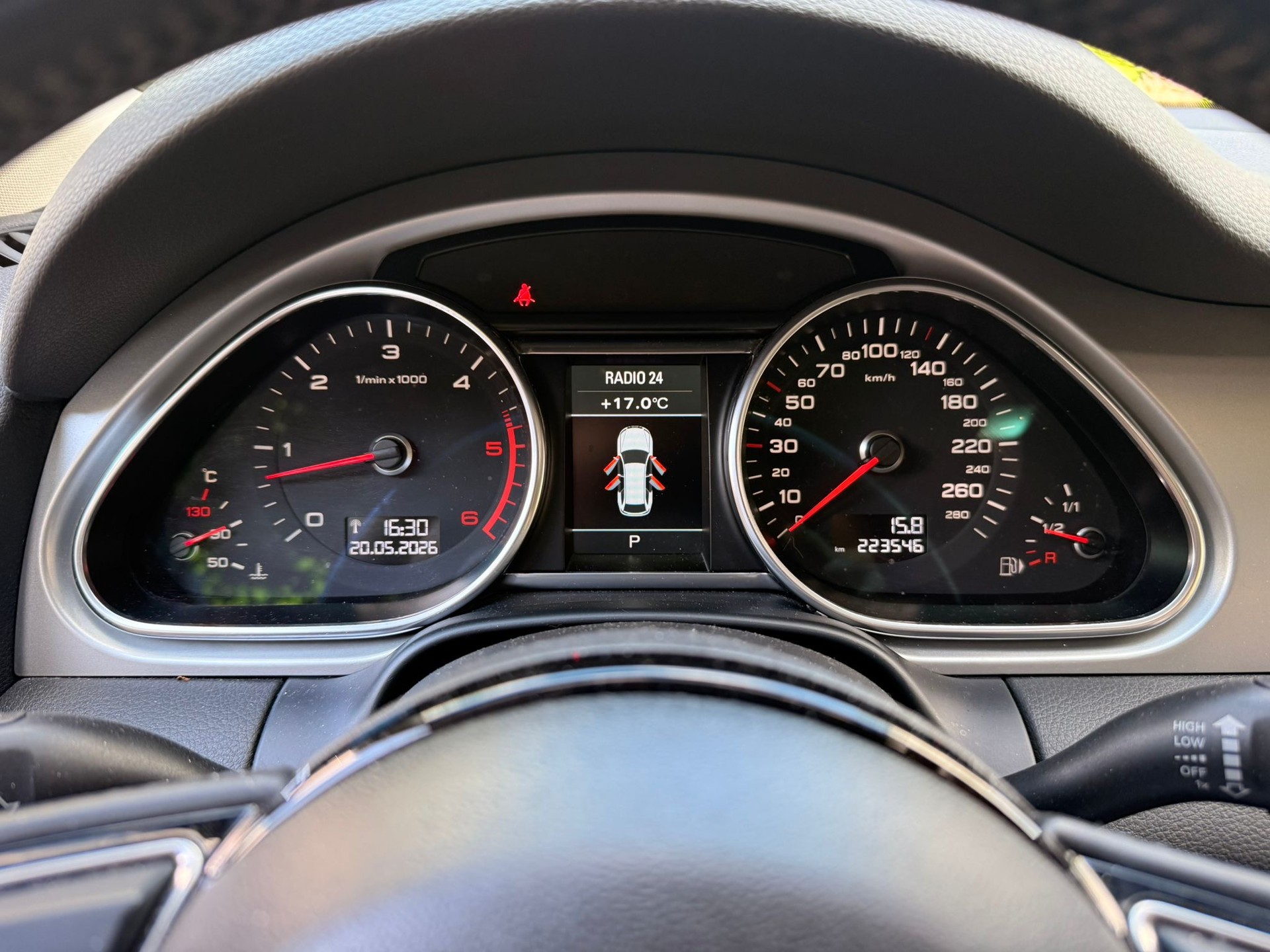 AUDI Q7 3.0 TDI quattro tiptronic-image-8