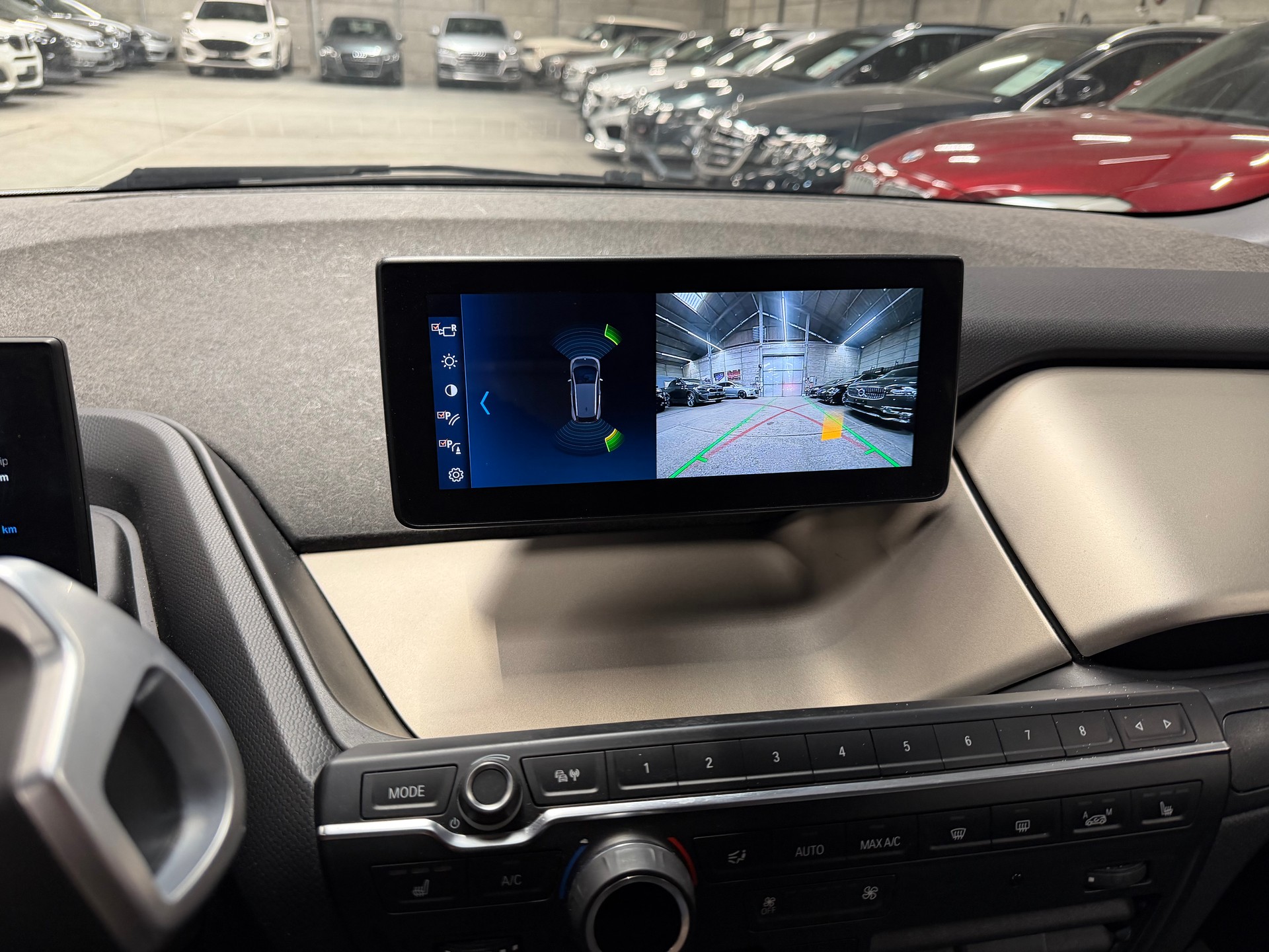 BMW i3s (120Ah) Fleet Edition-image-13