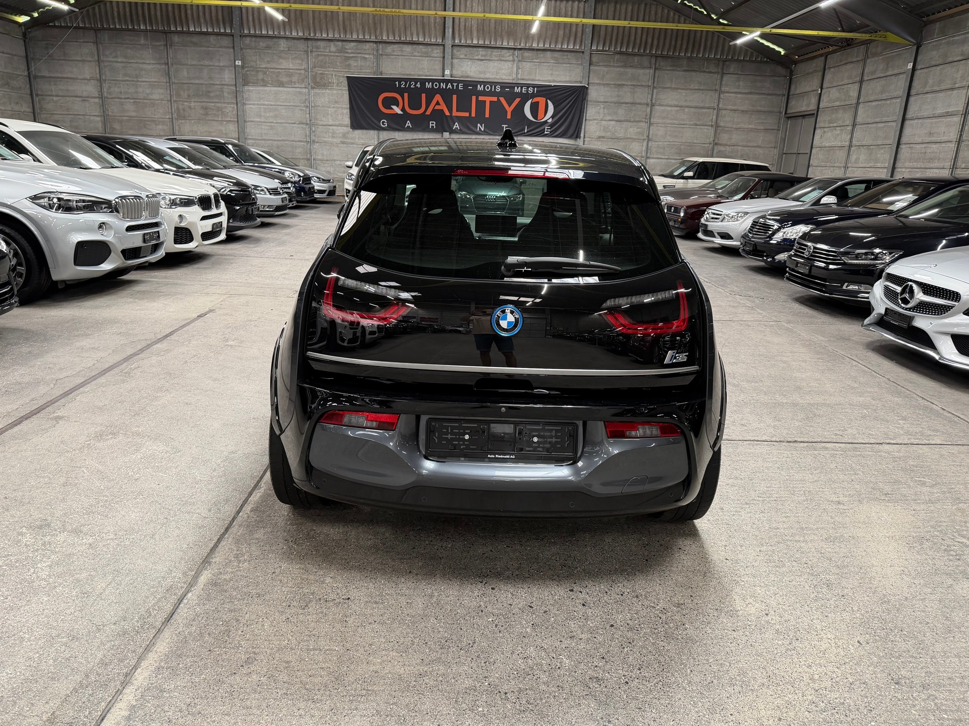 BMW i3s (120Ah) Fleet Edition-image-4