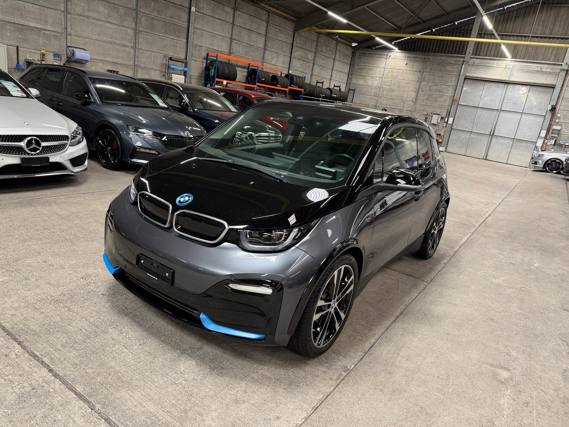 BMW i3s (120Ah) Fleet Edition-image-7