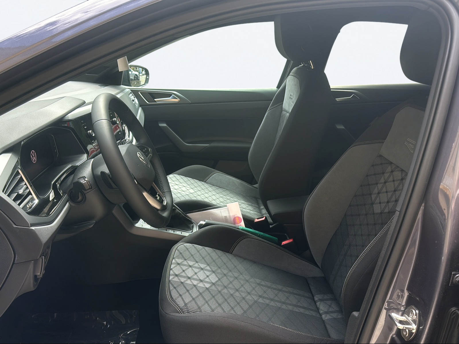 VW Polo 1.0 TSI R-Line DSG-image-9