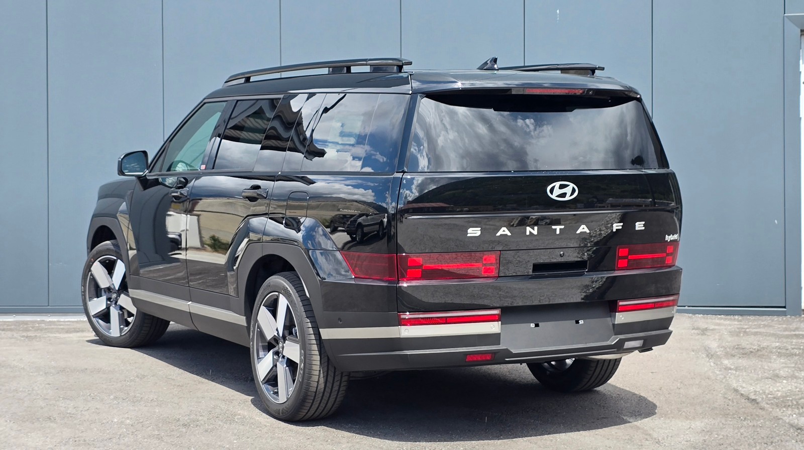 Hyundai Santa Fe 1.6 HEV Vert 4WD — photo 2