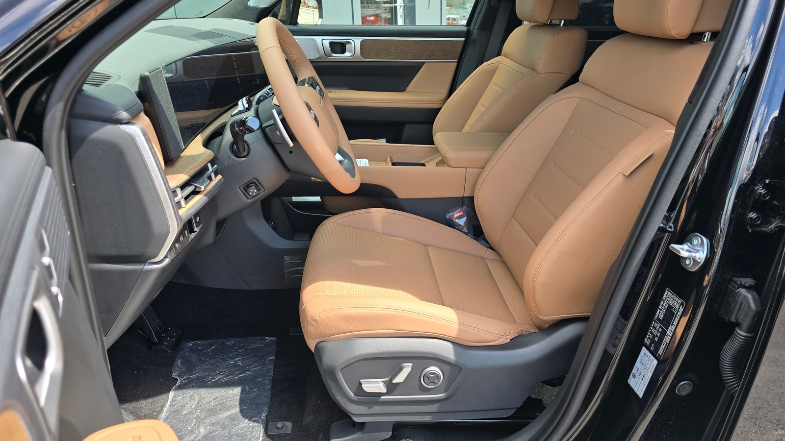Hyundai Santa Fe 1.6 HEV Vert 4WD — photo 3