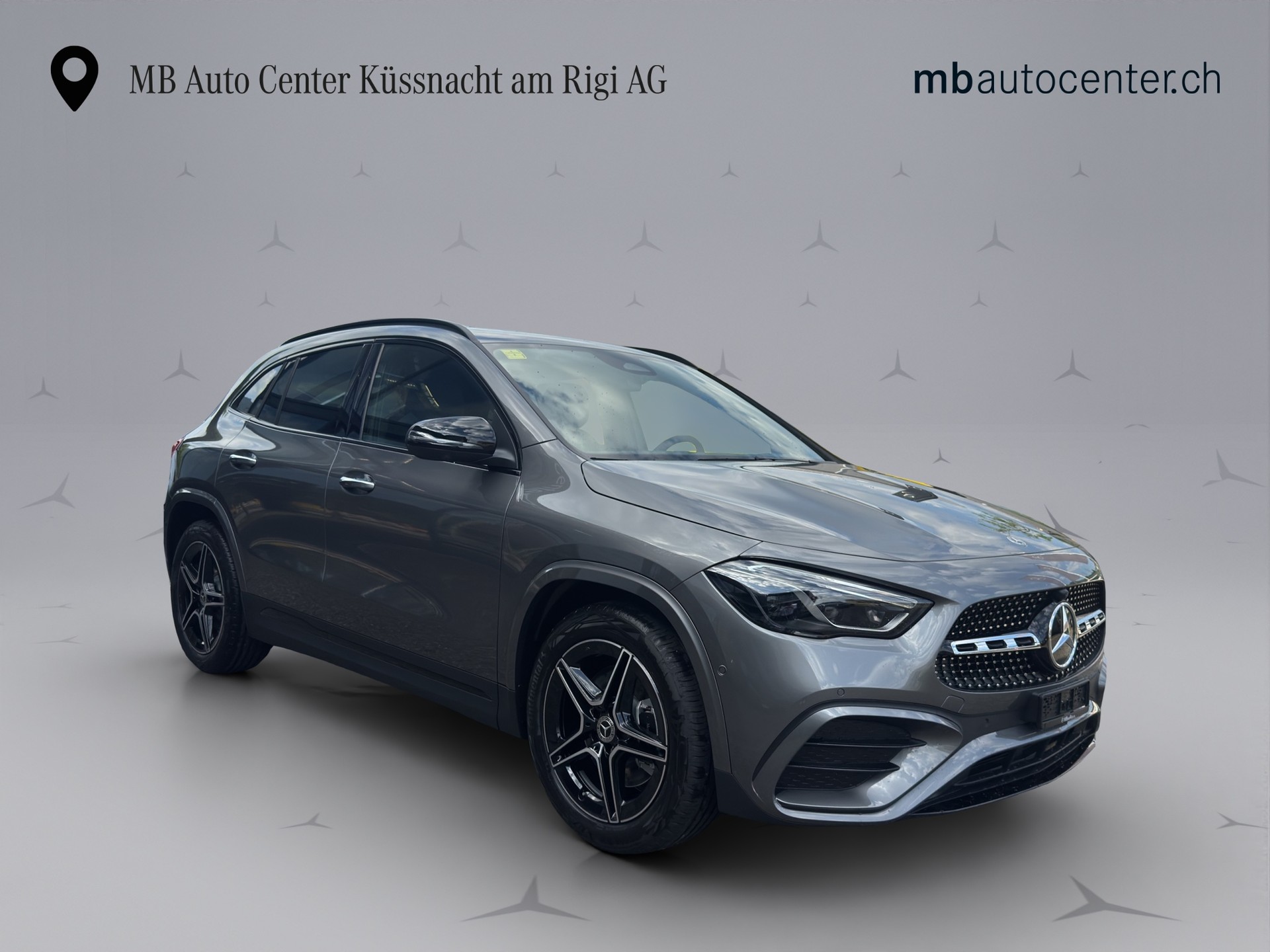 MERCEDES-BENZ GLA 250 Swiss Star AMG Line 4matic-image-7