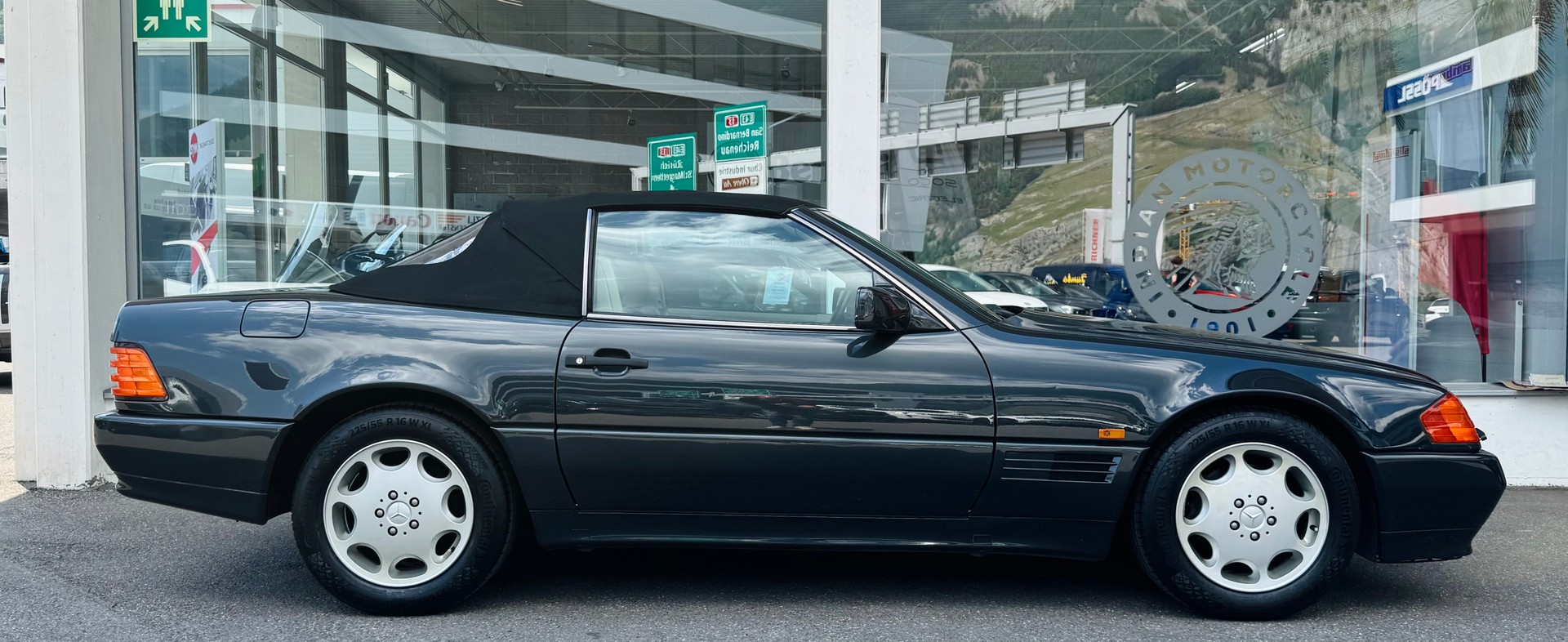 MERCEDES-BENZ SL 280-showroom-element-3