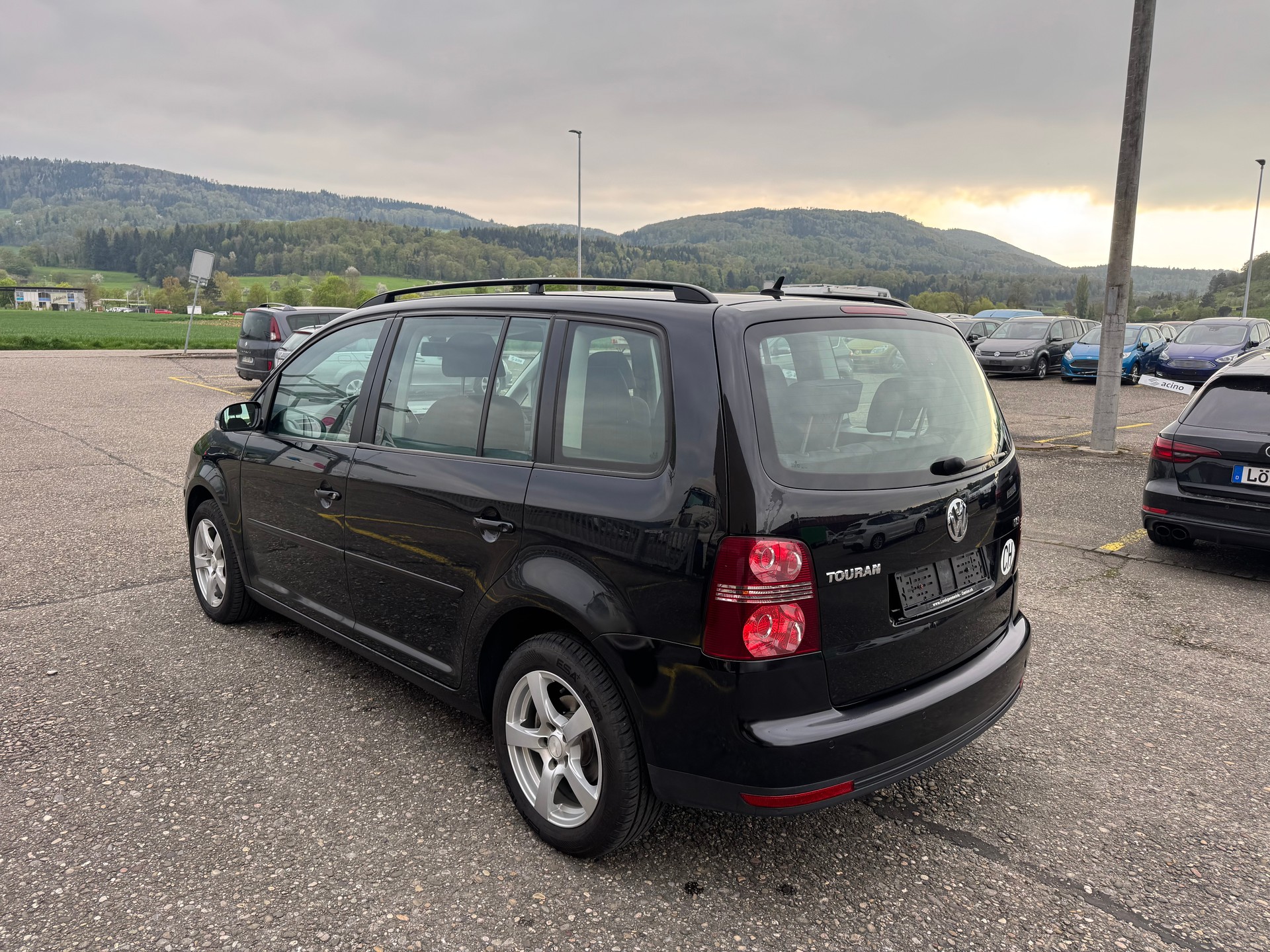 VW Touran 1.4 TSI Highline-image-3