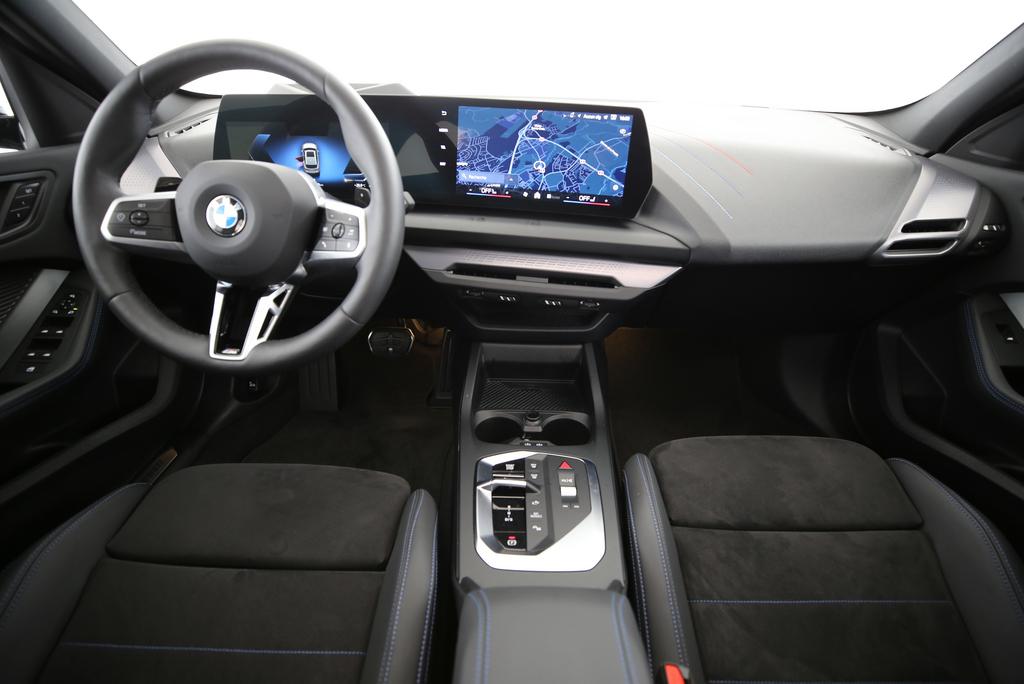 BMW 123 xDrive-image-5