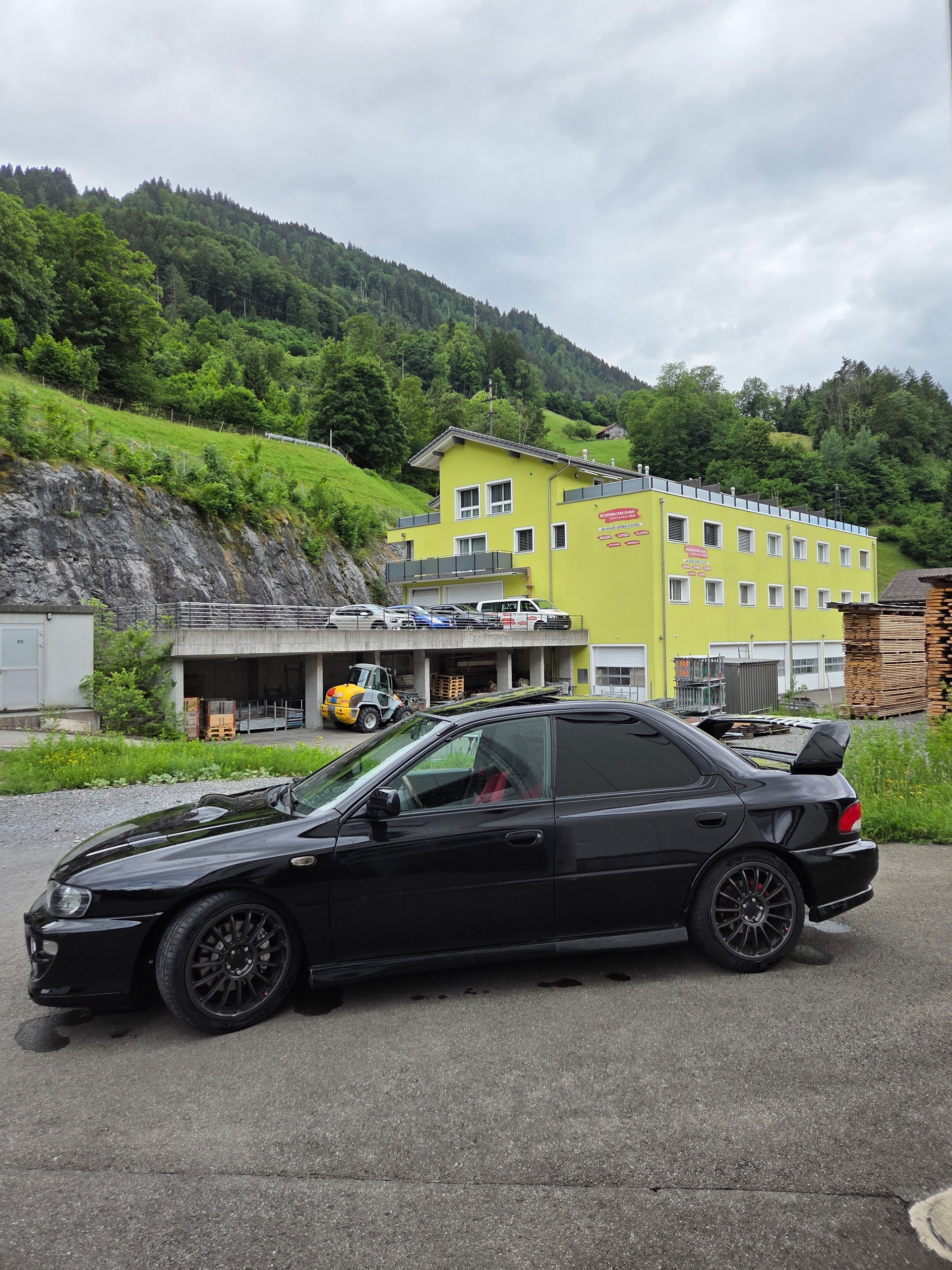 SUBARU 2.0 Turbo GT Black Star-image-2