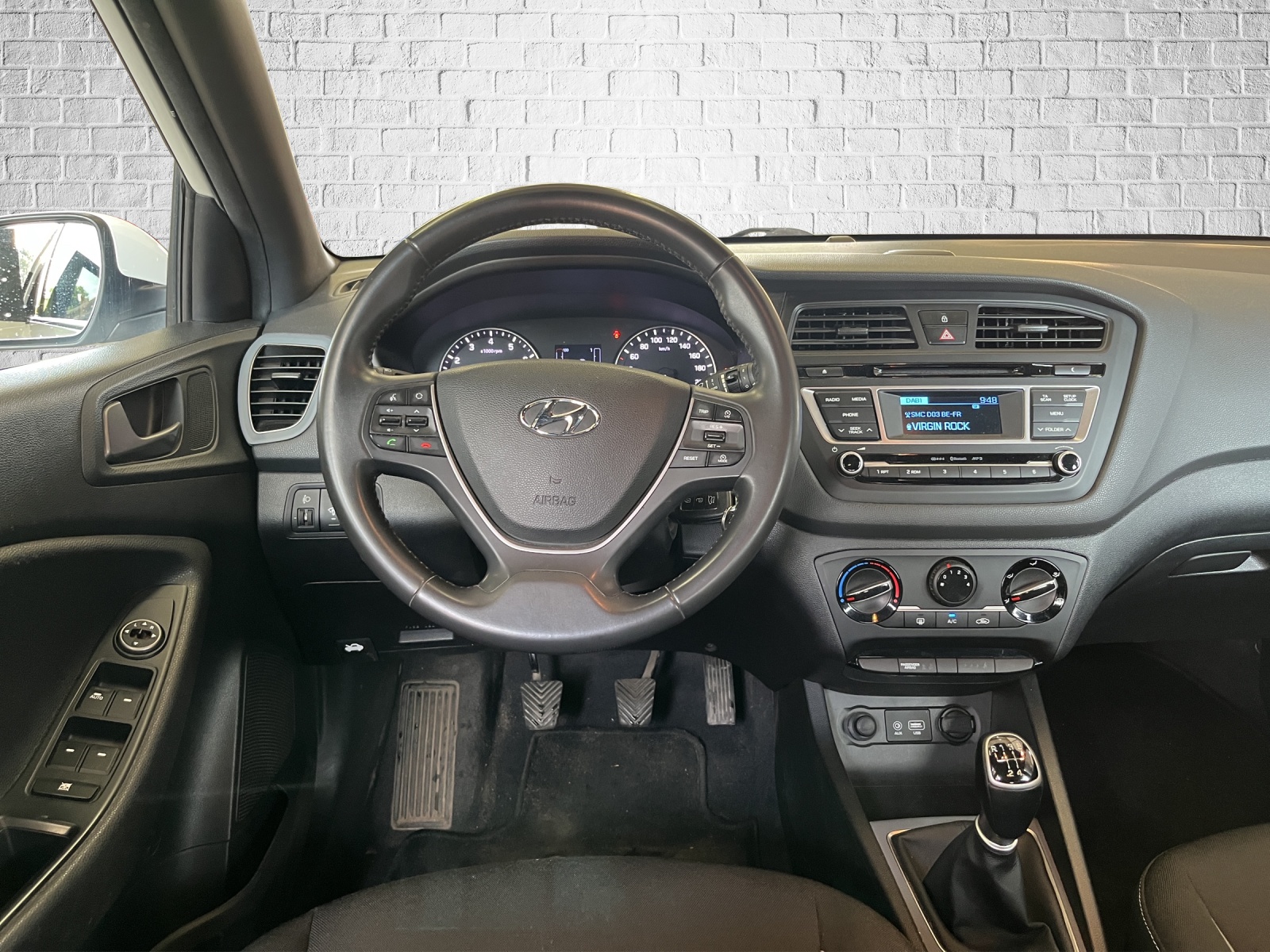 HYUNDAI i20 1.0 T-GDi Amplia-image-13