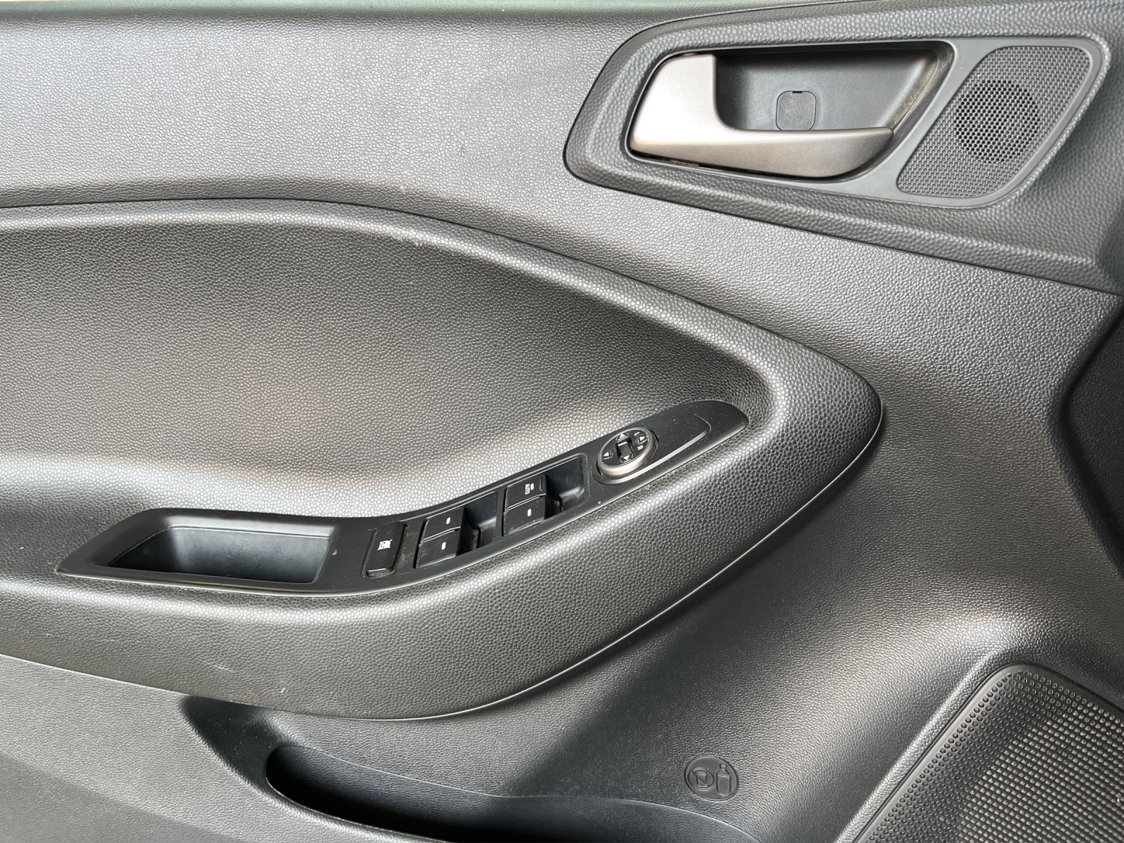 HYUNDAI i20 1.0 T-GDi Amplia-image-12