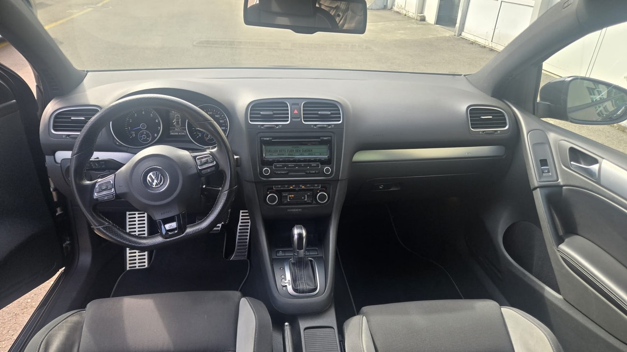 VW Golf 2.0 TSI R 4Motion DSG-image-9