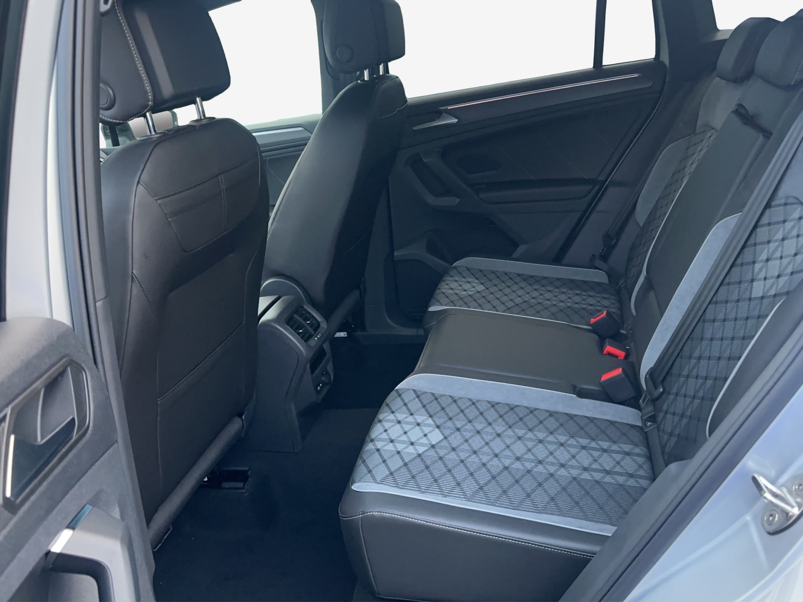 VW Tiguan 1.5TSI Evo R-Line DSG-image-8