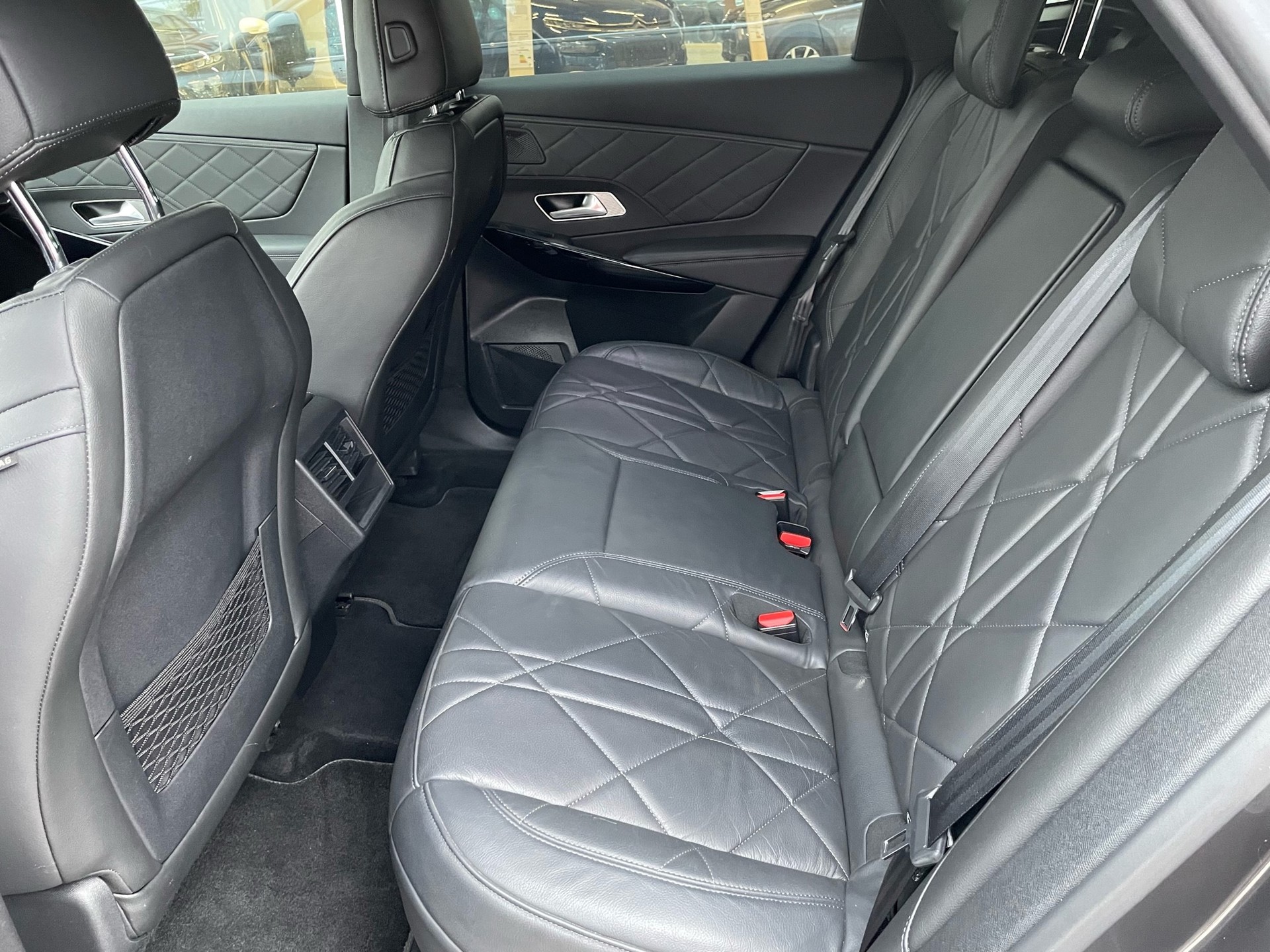 DS AUTOMOBILES DS7 Crossback 1.6 E-Tense Be Chic 4x4-image-4