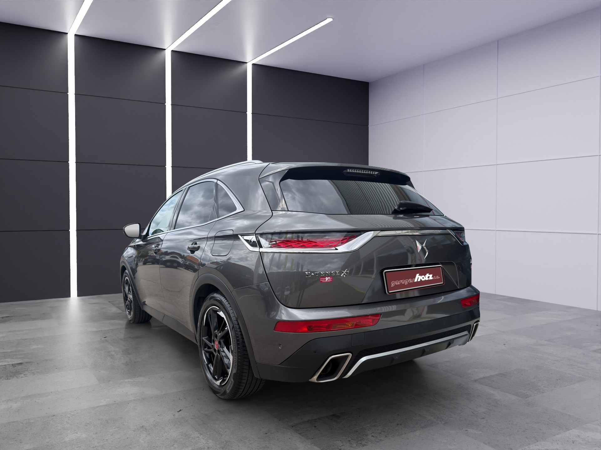 DS AUTOMOBILES DS7 Crossback 1.6 E-Tense Be Chic 4x4-showroom-element-3