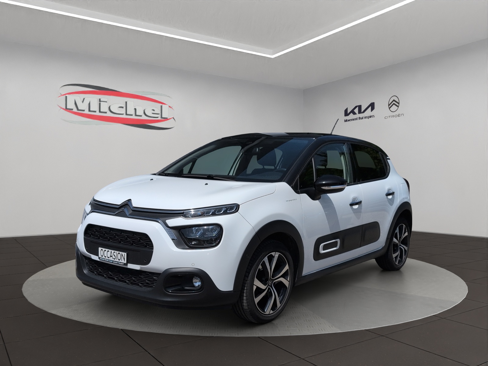 CITROEN C3 1.2i PureTech Shine 110PS Automatik / Rückfahrkamera / Totwinkelassistent / Premium Occasion Garantie-image-0