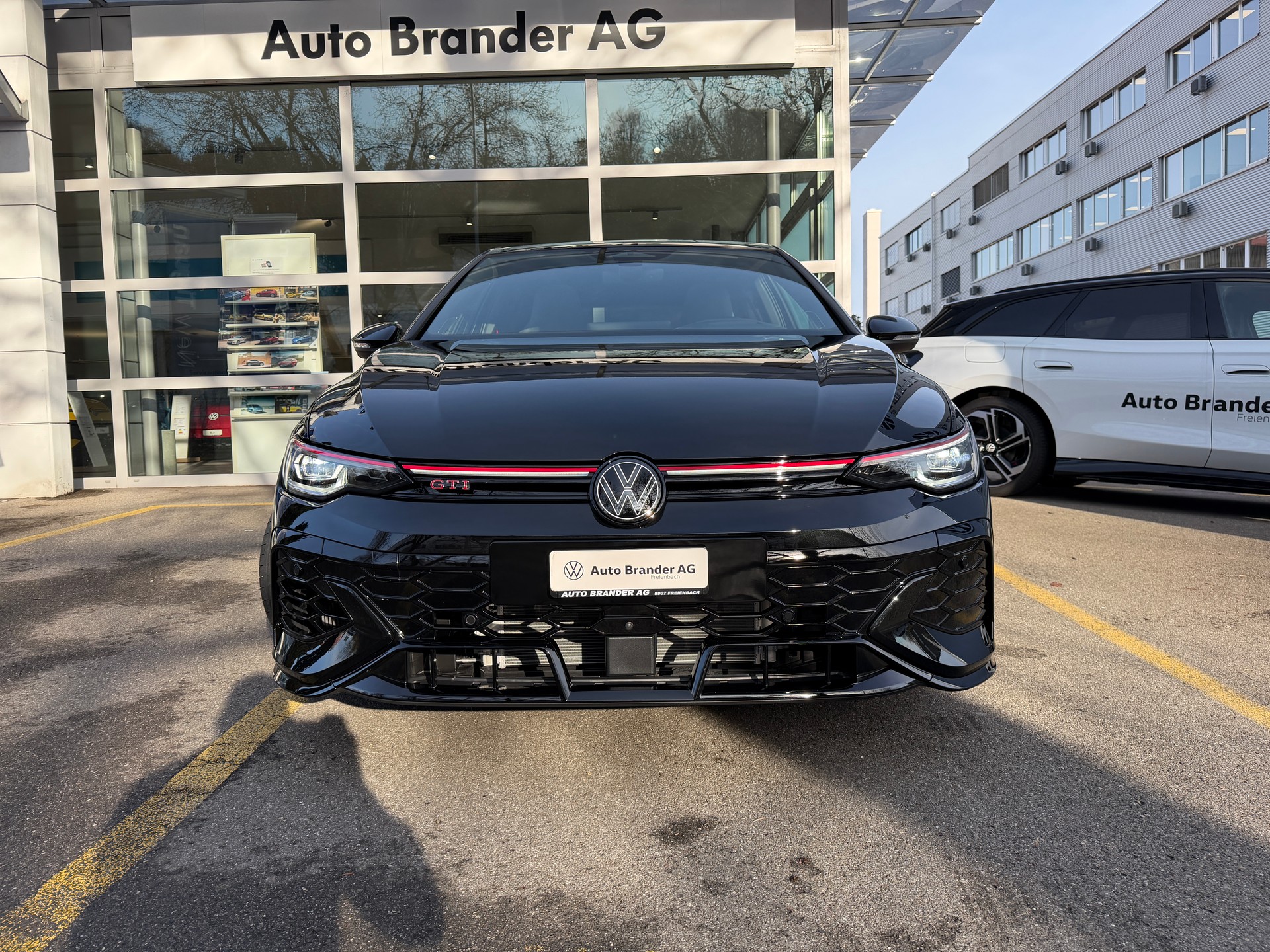 VW Golf 2.0 TSI GTI Edition 50 DSG-image-7