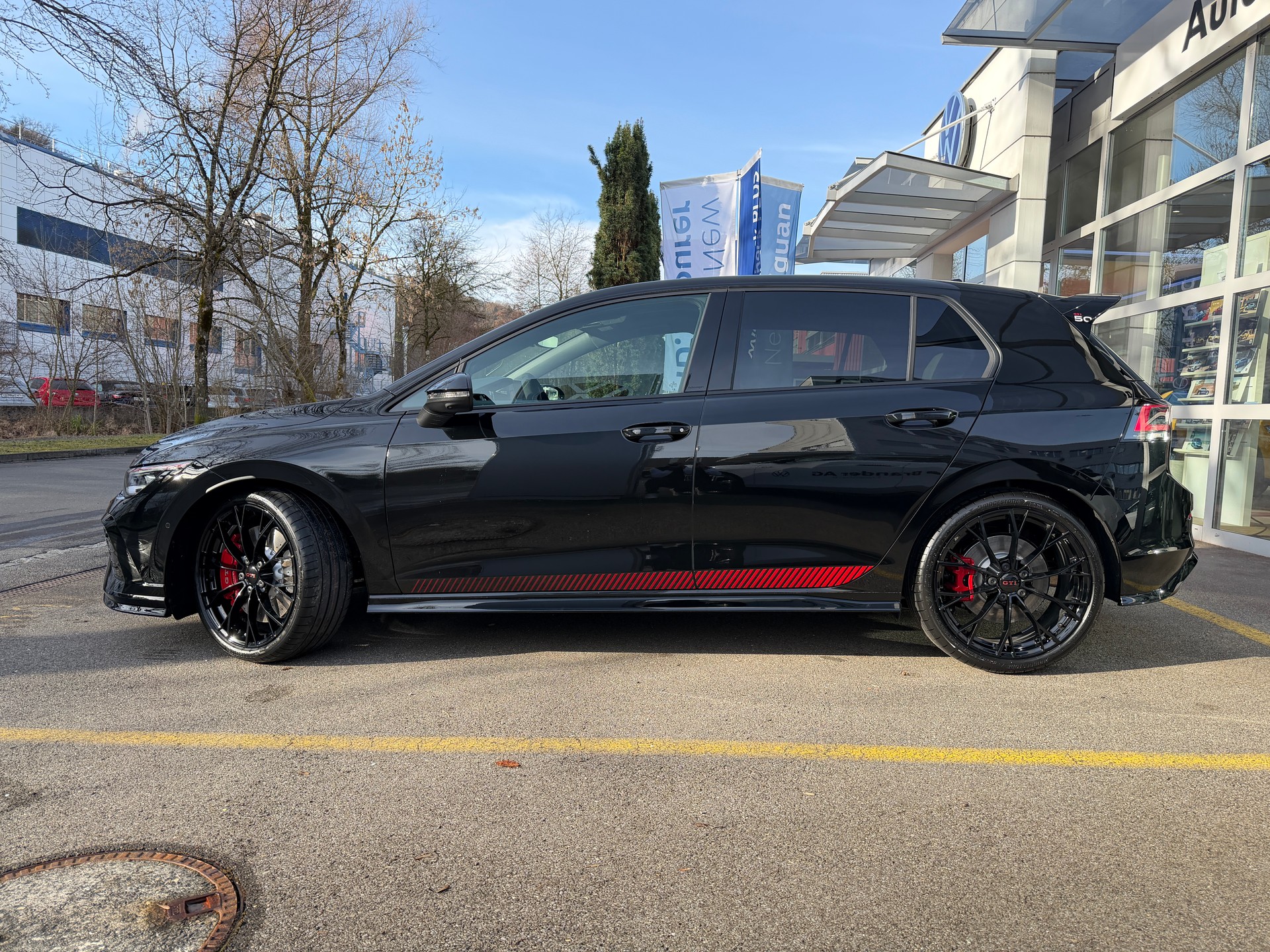 VW Golf 2.0 TSI GTI Edition 50 DSG-image-4