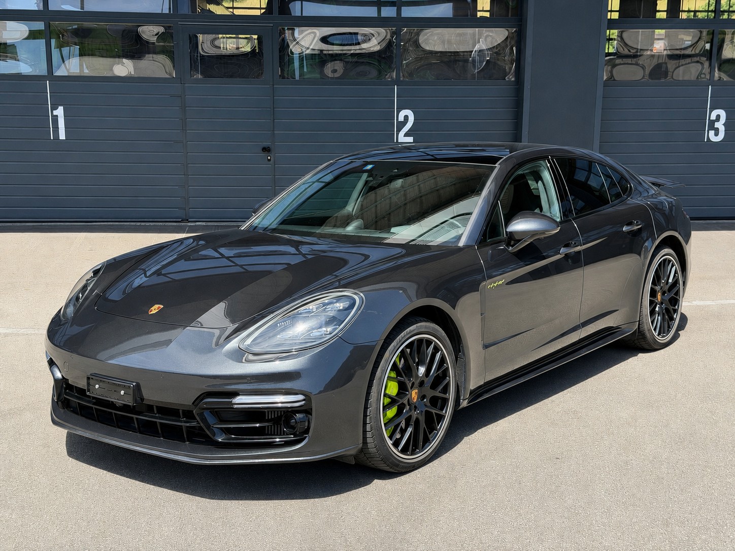 PORSCHE Panamera Turbo S E-Hybrid PDK | CH-Fahrzeug | Panorama | Carbon | Top Ausstattung-image-0