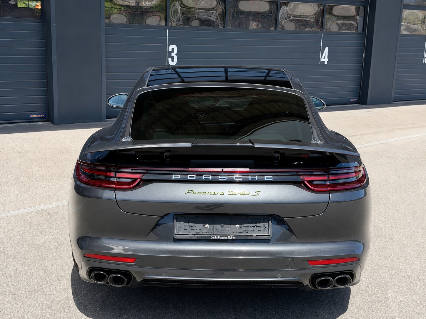 PORSCHE Panamera Turbo S E-Hybrid PDK | CH-Fahrzeug | Panorama | Carbon | Top Ausstattung-image-4