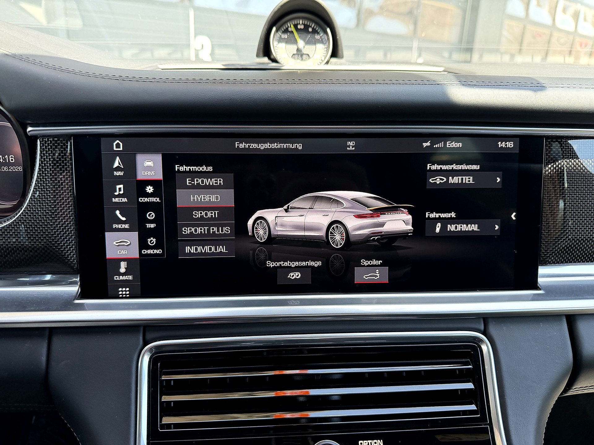 PORSCHE Panamera Turbo S E-Hybrid PDK | CH-Fahrzeug | Panorama | Carbon | Top Ausstattung-image-11
