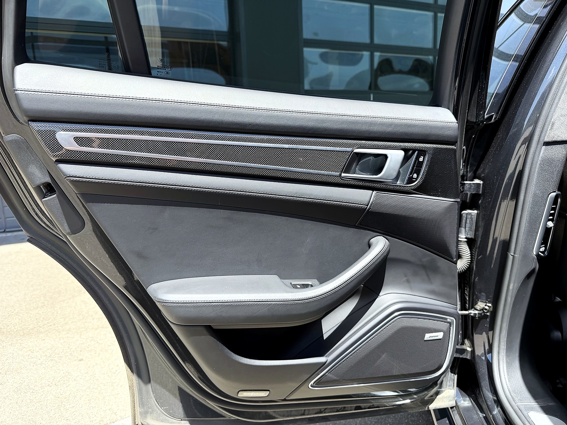 PORSCHE Panamera Turbo S E-Hybrid PDK | CH-Fahrzeug | Panorama | Carbon | Top Ausstattung-image-15