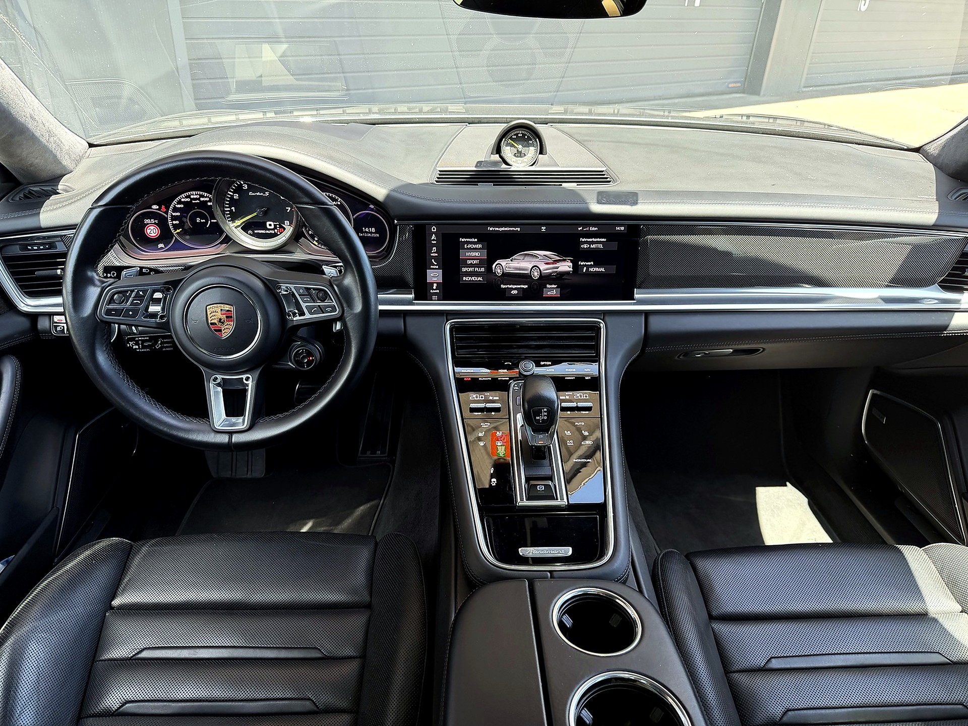 PORSCHE Panamera Turbo S E-Hybrid PDK | CH-Fahrzeug | Panorama | Carbon | Top Ausstattung-image-7