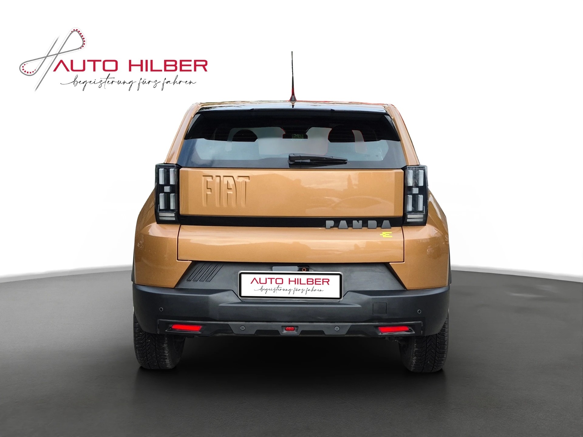 FIAT Grande Panda Elektro Red-image-5