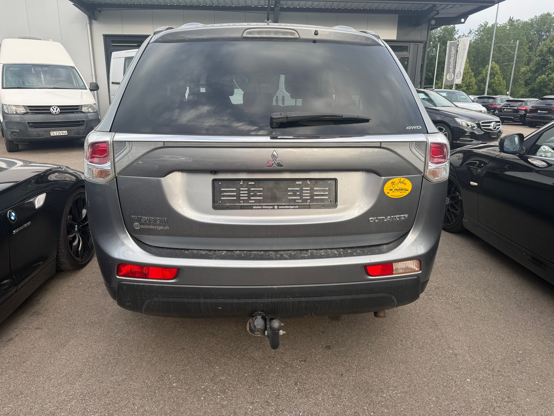 MITSUBISHI Outlander 2.2 DID Navigator Safety 4WD Automatic-image-5