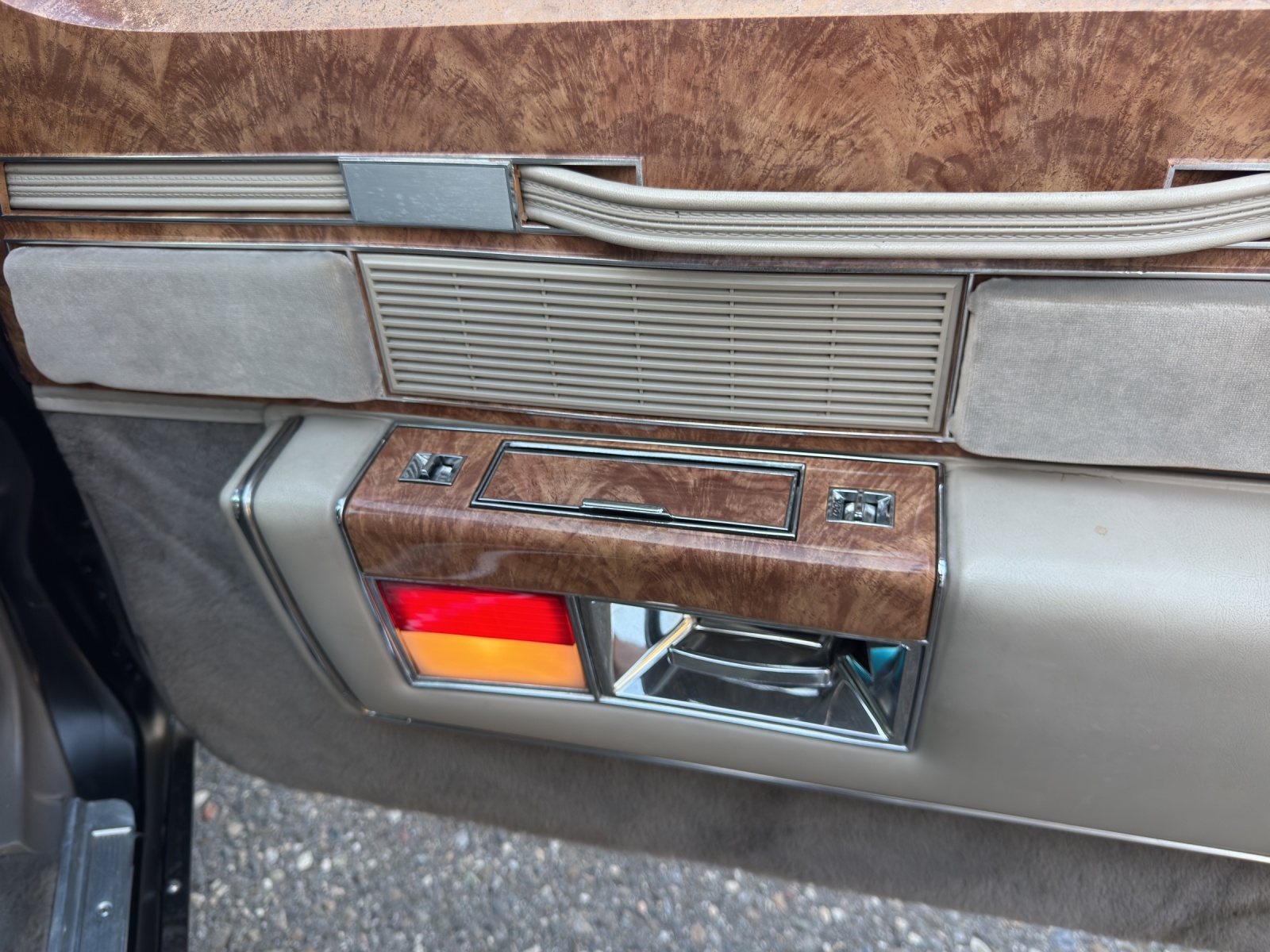 BUICK Electra 5.0 Park Avenue-image-11