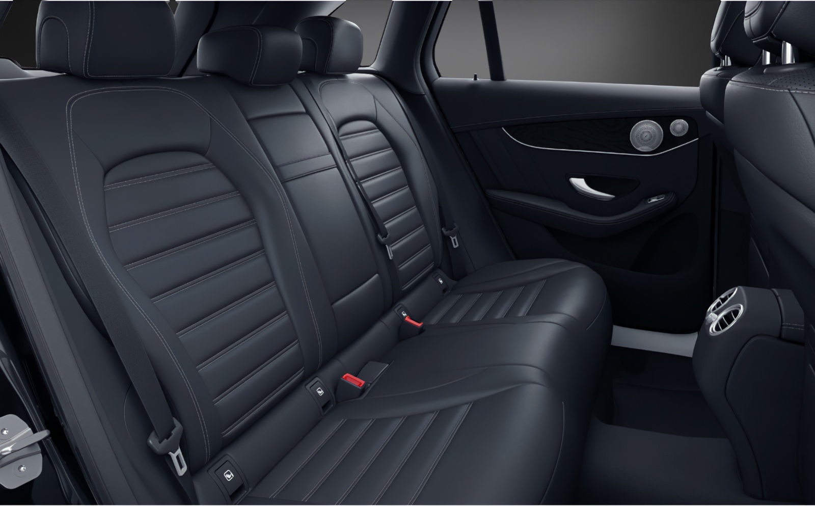MERCEDES-BENZ GLC 300 AMG Line 4Matic 9G-Tronic-image-9