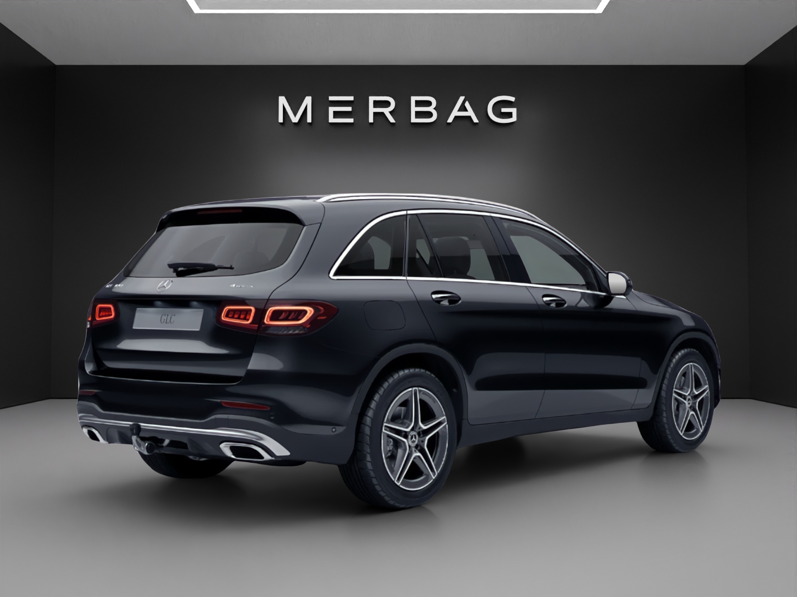 MERCEDES-BENZ GLC 300 AMG Line 4Matic 9G-Tronic-image-5