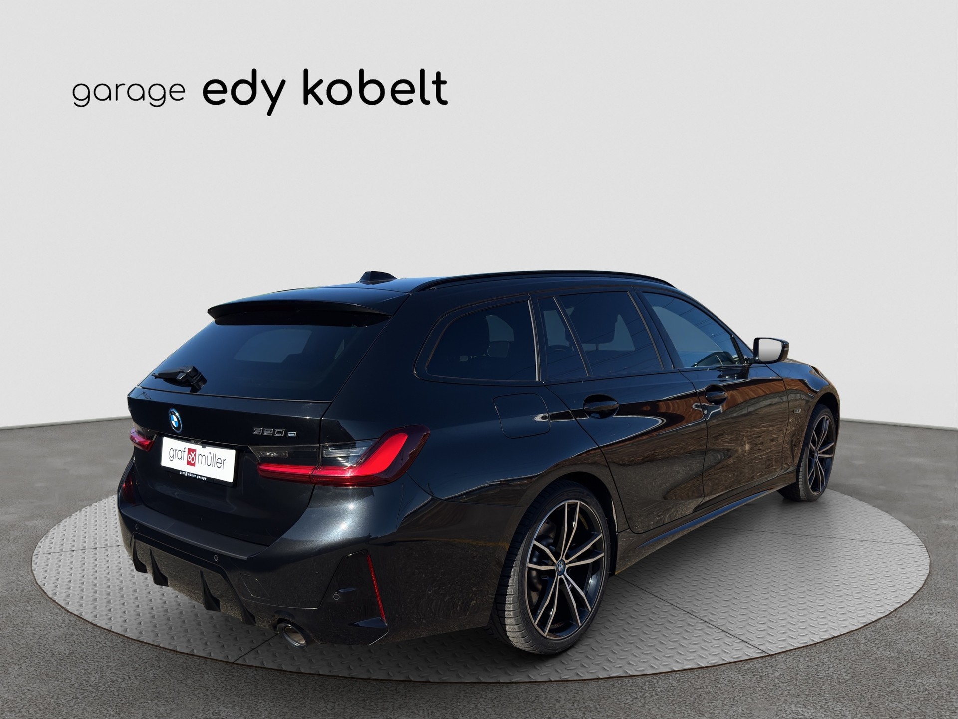 BMW 320e xDrive Touring Steptronic M Sport-image-17