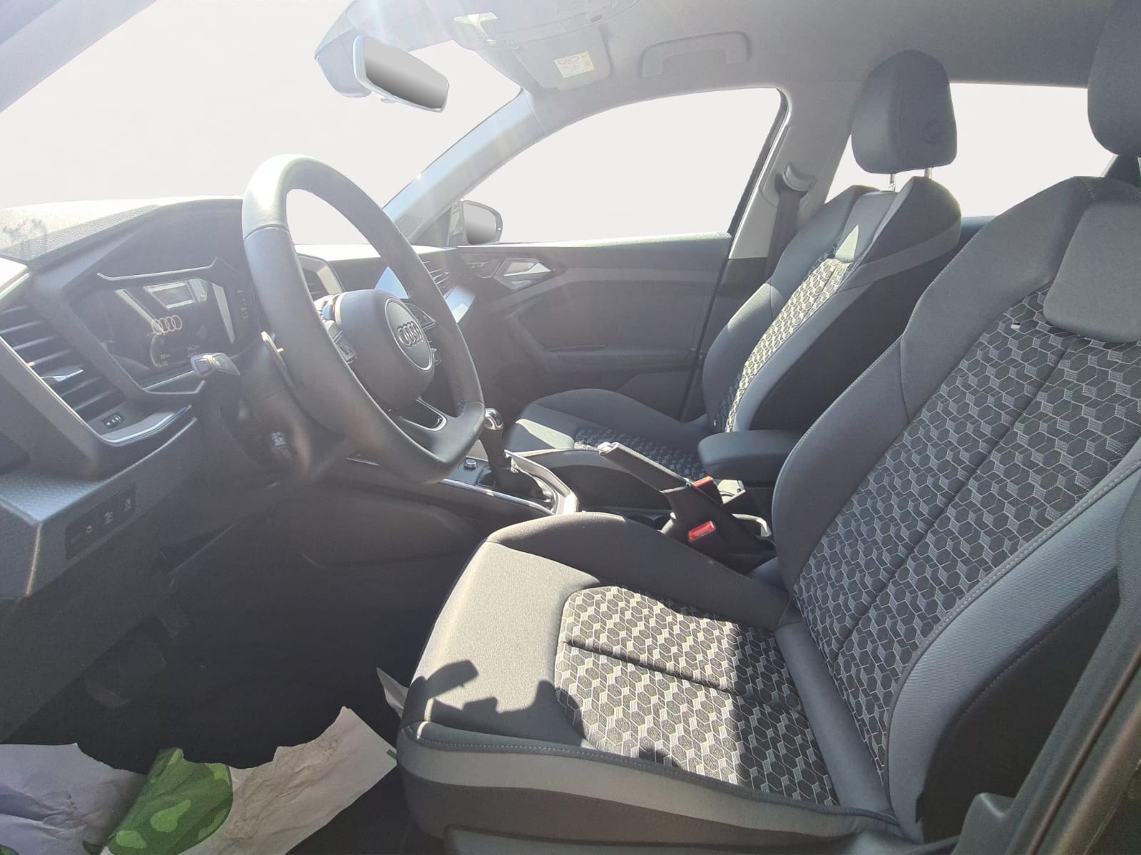 AUDI A1 Sportback 30 TFSI S Line S-tronic-image-12