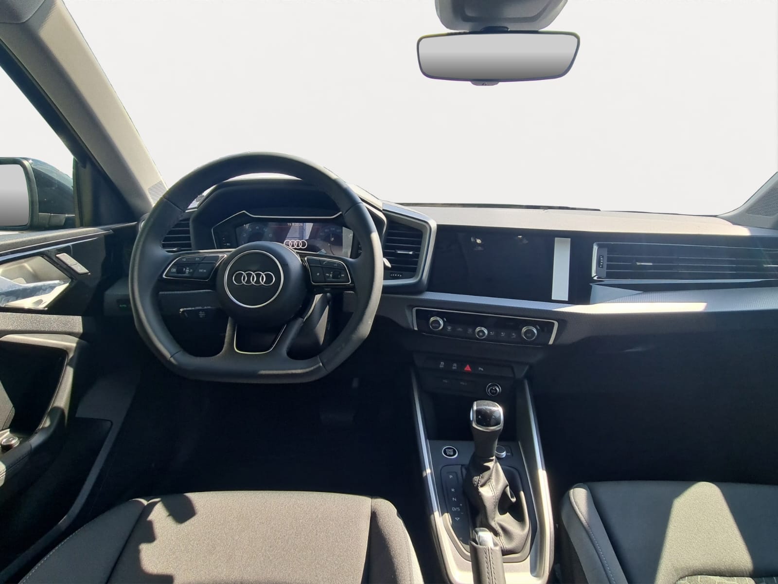 AUDI A1 Sportback 30 TFSI S Line S-tronic-image-11