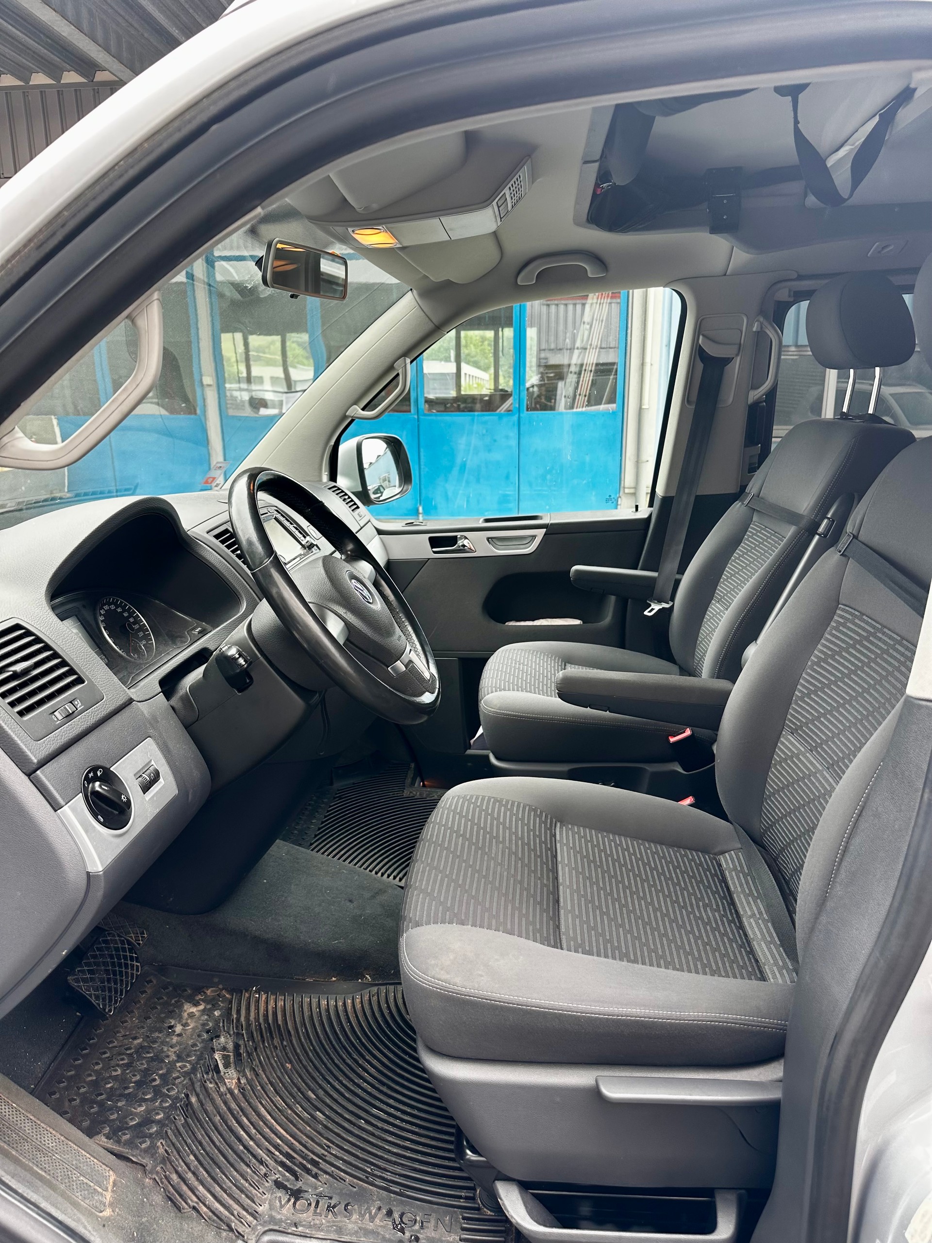 VW 2.0 TDI 180 BMT Comf. DSG 4m-image-5