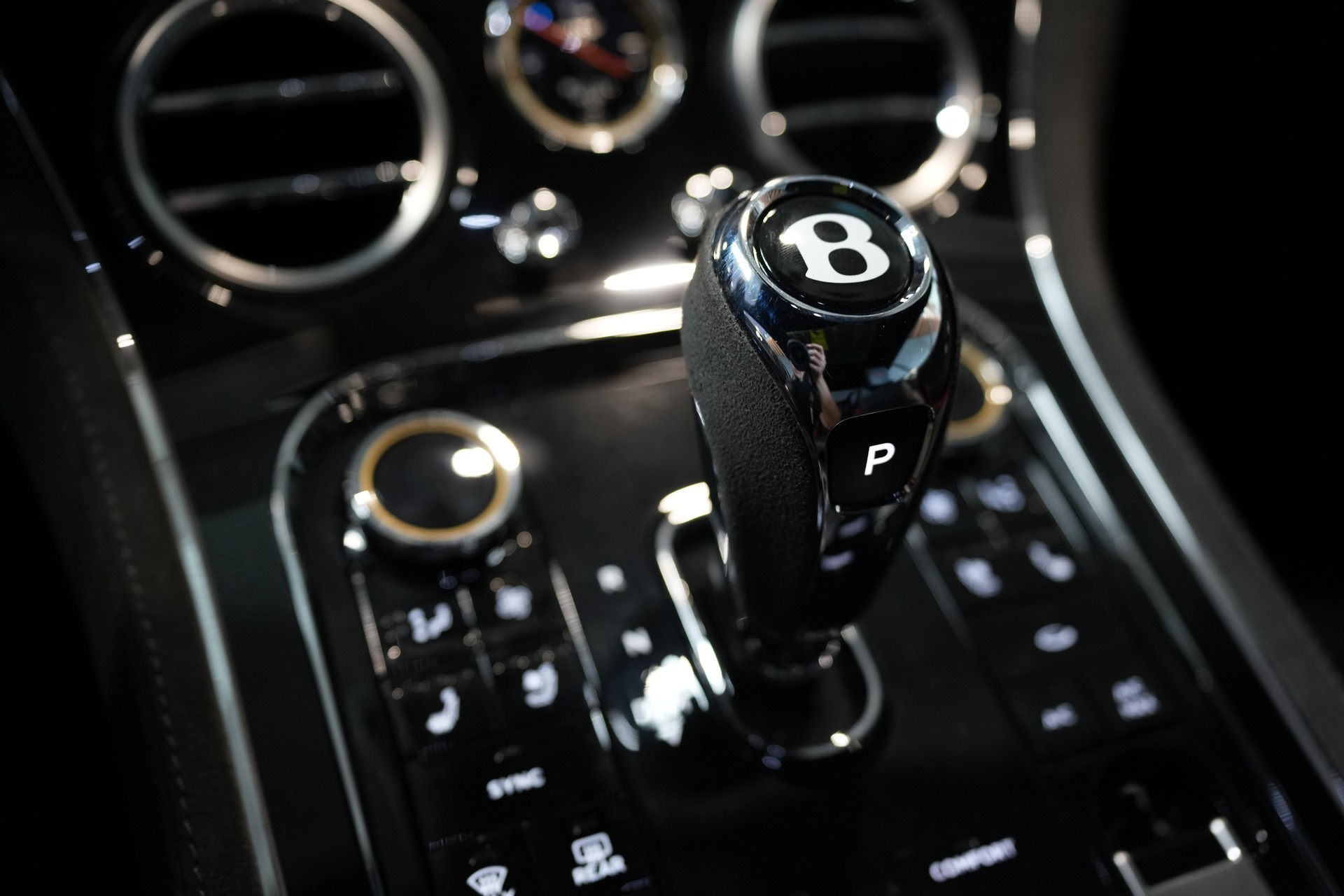 BENTLEY Continental GT 6.0 W12 Speed-image-17