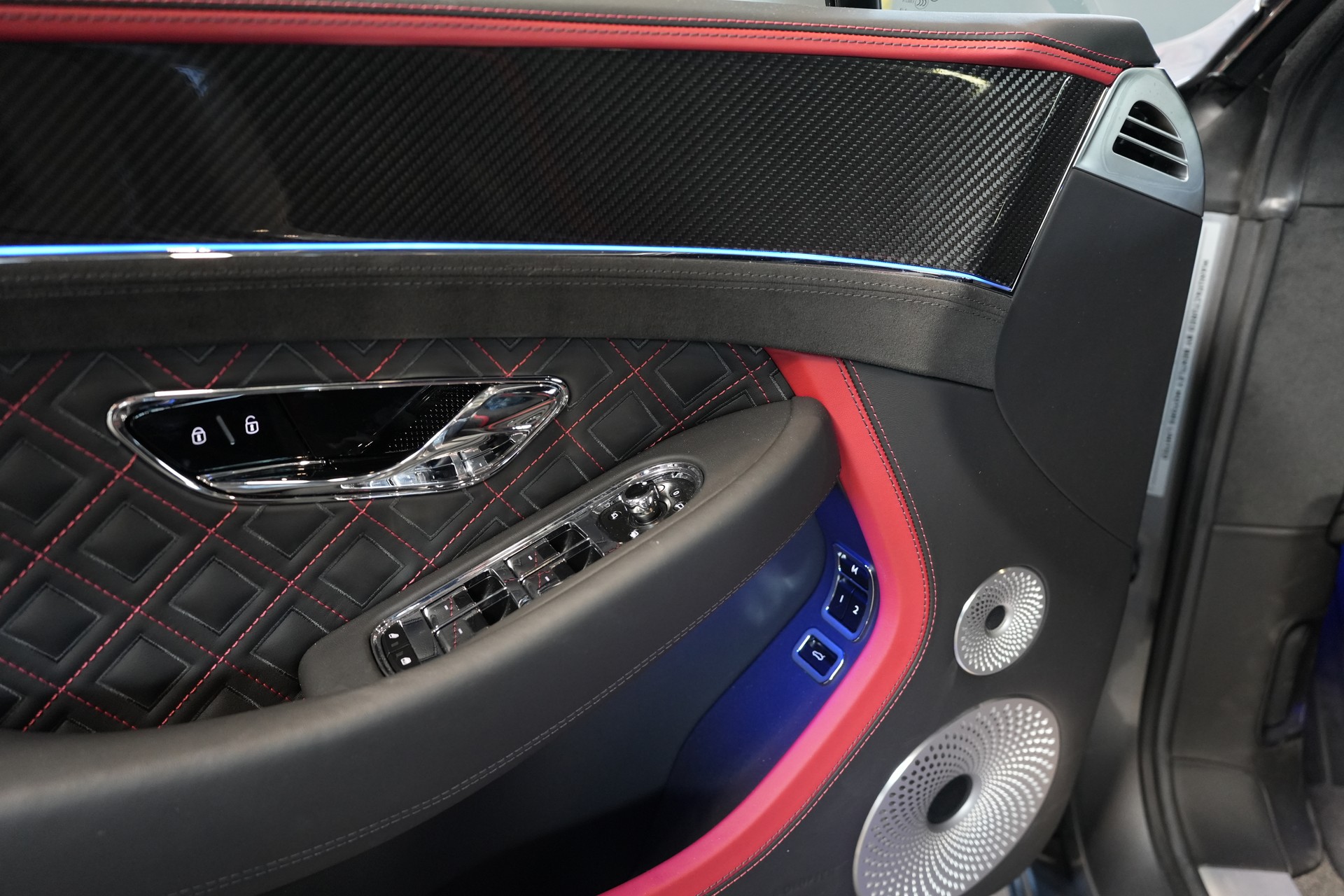 BENTLEY Continental GT 6.0 W12 Speed-image-15