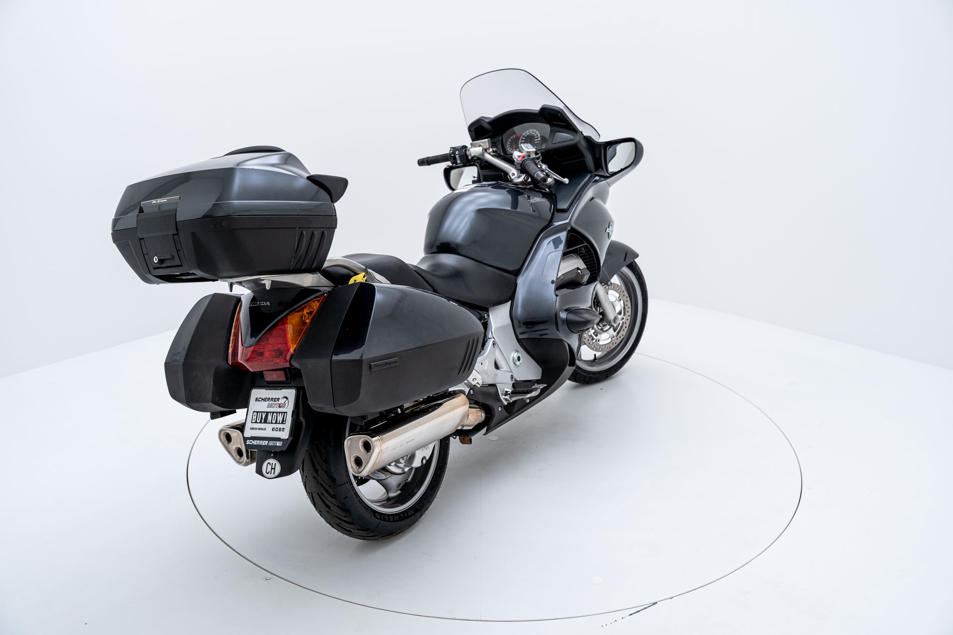 HONDA ST 1300 ABS Pan-European-showroom-element-3