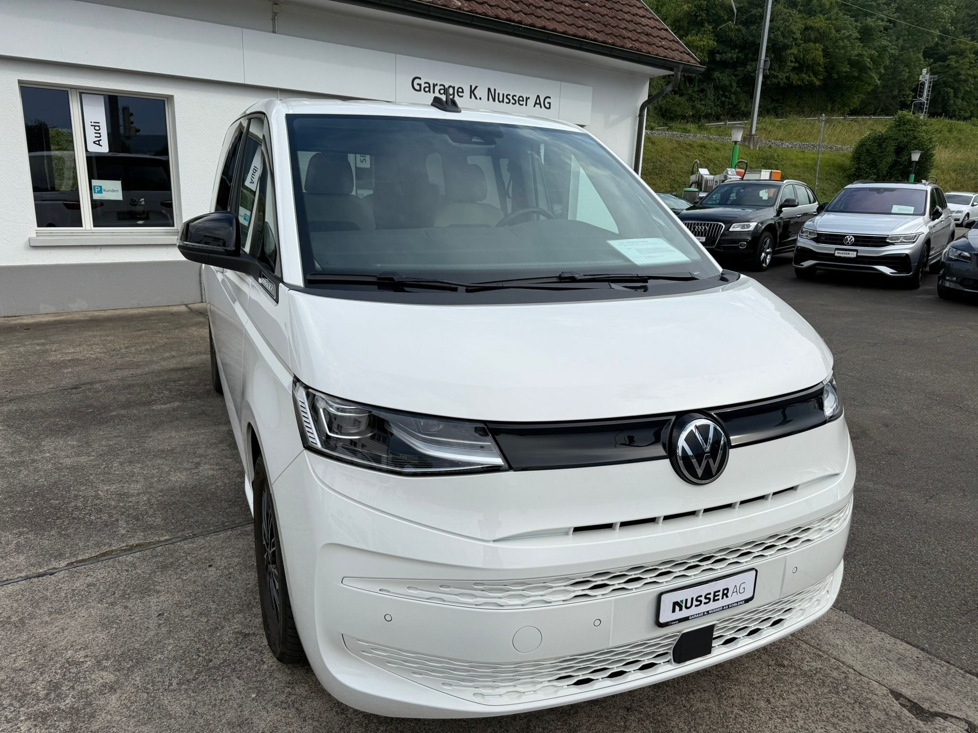 VW Multivan 2.0 TSI Liberty DSG-image-2