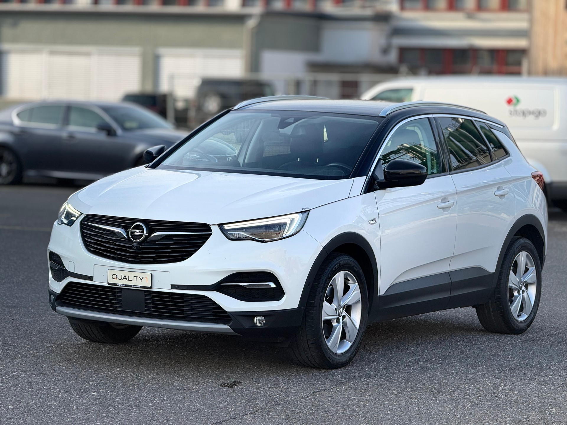 OPEL Grandland X 1.2i TP Ultimate Automatik-image-12