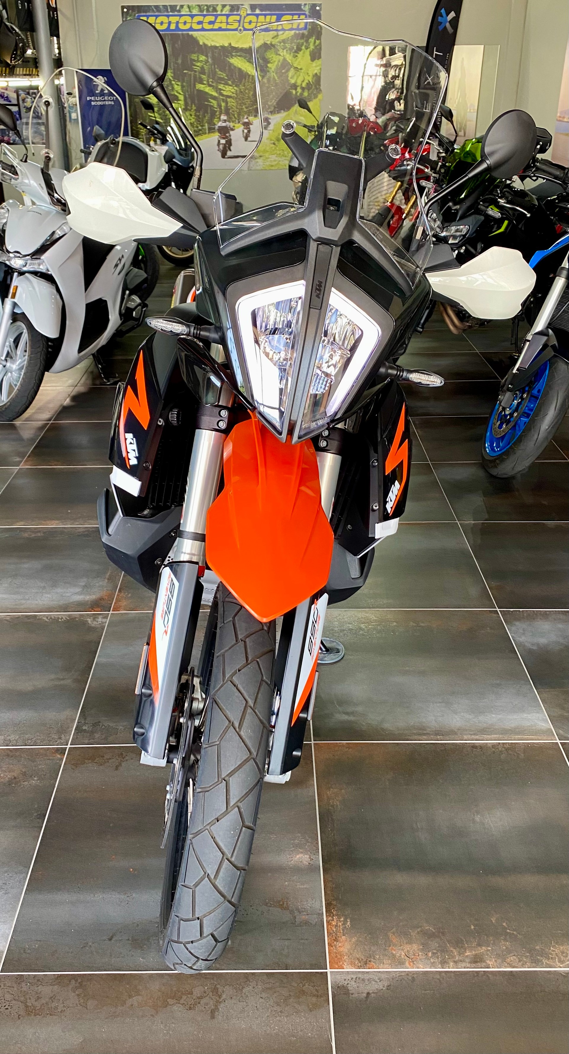 KTM 890 Adventure R-image-1