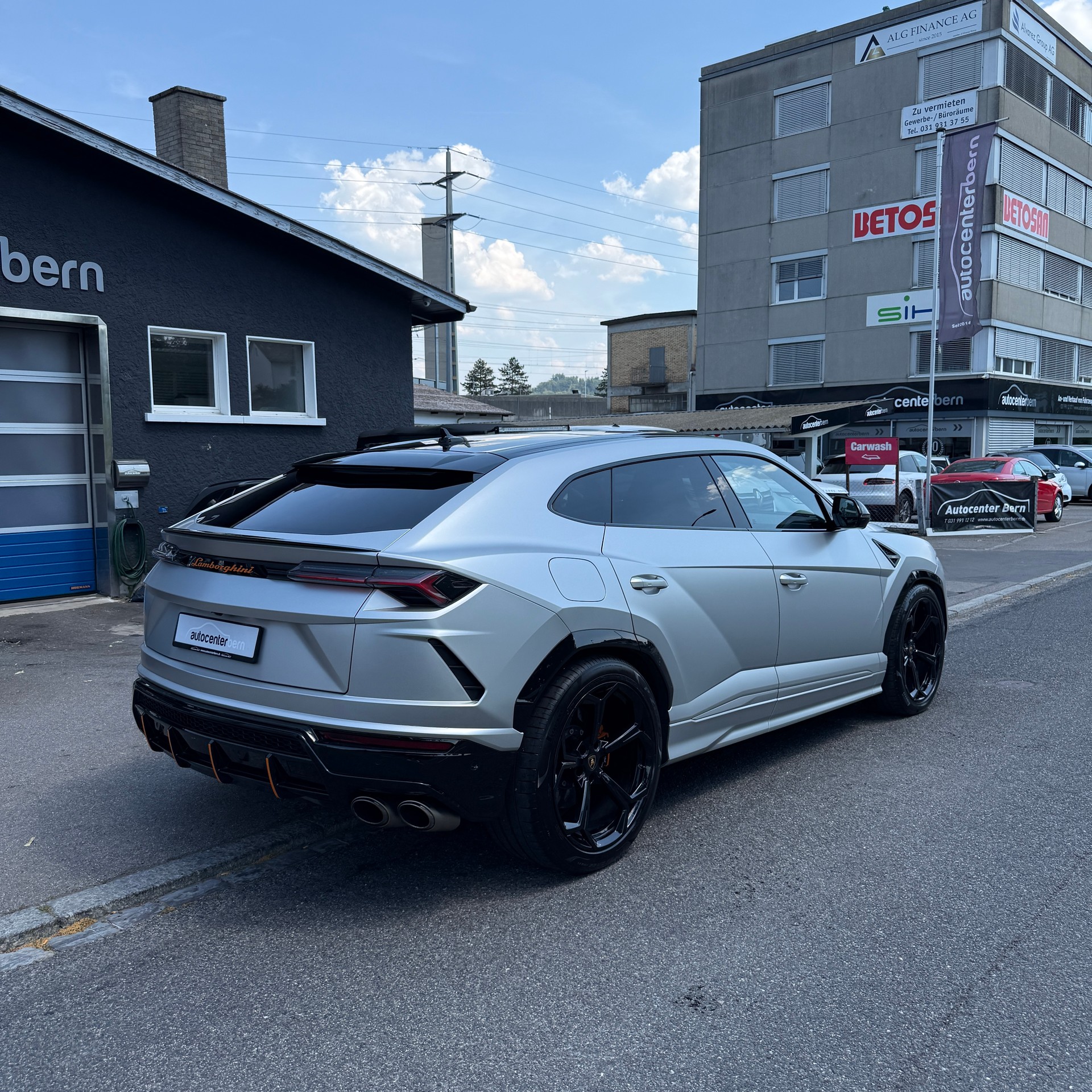 LAMBORGHINI Urus E-Gear Akrapovic-image-6