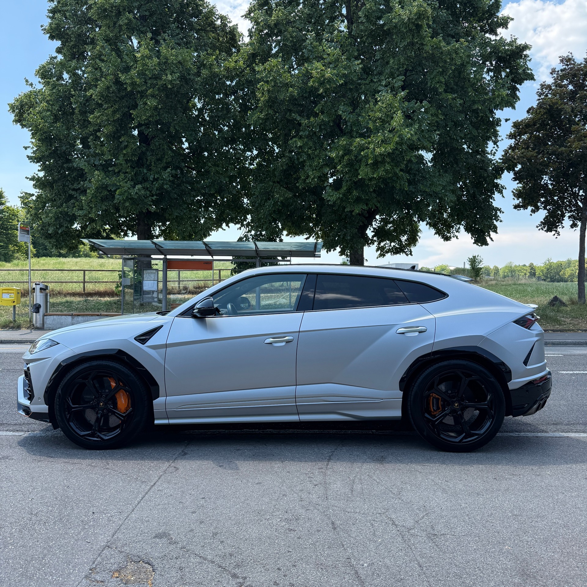 LAMBORGHINI Urus E-Gear Akrapovic-image-3