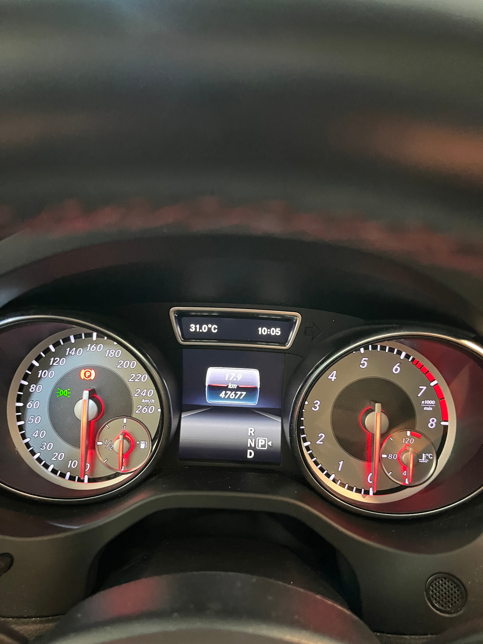 MERCEDES-BENZ 4MATIC AMG Line 7G-DCT-image-4